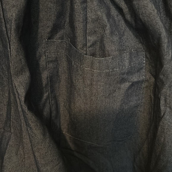 Beautiful short romper with drawstring - Picture 10 of 10